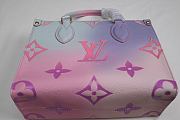 Louis Vuitton LV Onthego GM Pastel Like Auth - 5