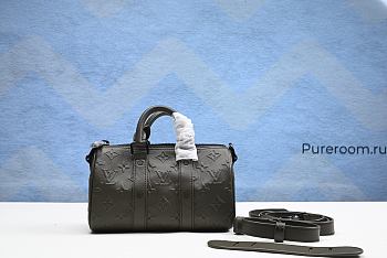 Louis Vuitton Keepall Bandouliere 50 Monogram Seal Khaki 11.4H 19.7W 9.1D