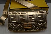 Fendi by Marc Jacobs Baguette Gold Leather Bag 26cm - 5