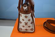 Louis Vuitton On My Side PM Tote Bag 25cm - 5