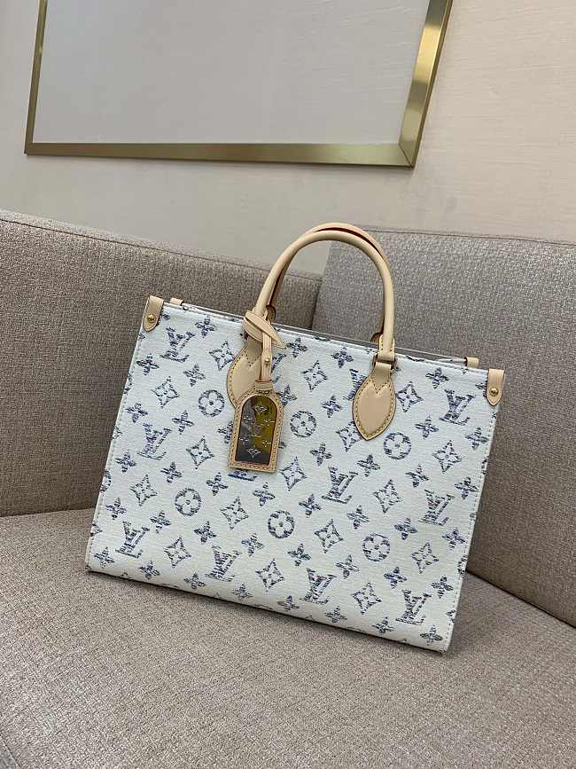 LV onthego MM bag white  35*27*14cm - 1