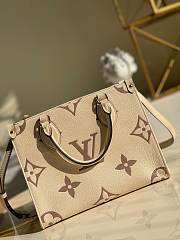 LV M45659 onthego bag milky white 25*19*11.5cm - 5