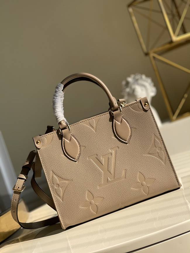 LV M45659 onthego bag brown 25*19*11.5cm - 1