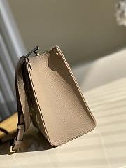 LV M45659 onthego bag  25*19*11.5cm - 6