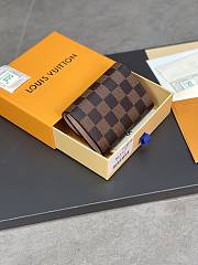 LV wallet black and brown plaid  11*8cm  - 1