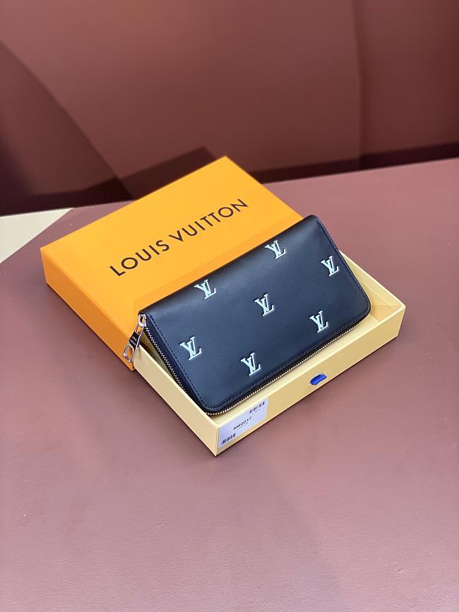 LV wallet  9.5*10.5*2.5cm - 1