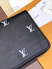 LV wallet  9.5*10.5*2.5cm - 4