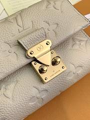 LV women wallet  brown 11.5*8.5*4cm - 5