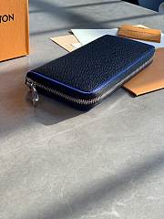 LV zippy wallet black  - 4