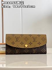 LV  Long floral wallet 19*10*2CM - 1