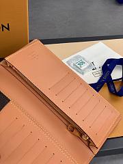 LV long orange wallet  19*10CM - 2