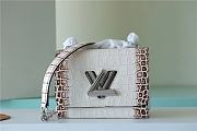 LV TWIST crossbody bag silver shoulder strap 19*15*9CM - 1