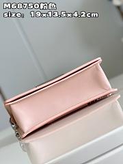 LV twist belt bag M68750 pink  19*13.5*4.2cm - 2