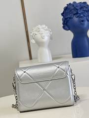 LV M5282 Twist bag  silver diamond 23*17*9.5 - 3