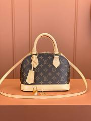 Louis Vuitton Small Shell Bag Monogram 23.5*17.5*11.5cm  - 1