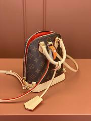 LV alam  bag backpack 15*20*10cm - 3