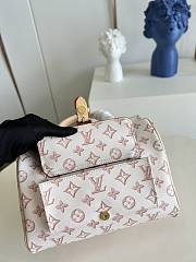 LV M20919 Speedy Shoulder 25 bag  white 19*25*15cm - 3