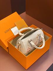 LV Nano Speedy  white 16*10*7.5CM - 2