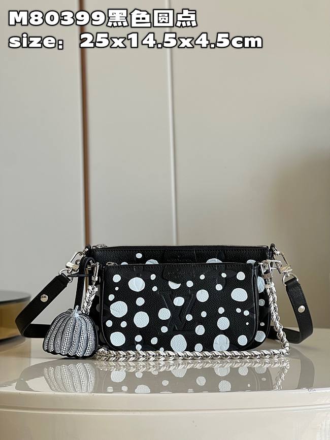 Louis Vuitton M80399  LV x YK Multi Pochette Accessoires​ Black and White   25*14.5*4.5cm - 1