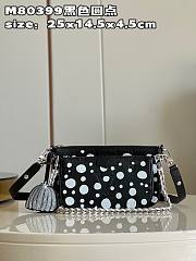 Louis Vuitton M80399  LV x YK Multi Pochette Accessoires​ Black and White   25*14.5*4.5cm - 1