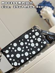 Louis Vuitton M80399  LV x YK Multi Pochette Accessoires​ Black and White   25*14.5*4.5cm - 3