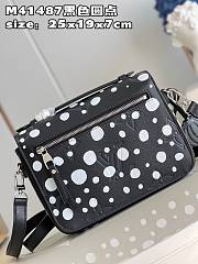 Louis Vuitton M41487  LV x YK Pochette Métis Black and White  25*19*7cm - 3