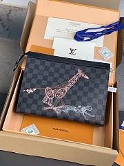 Louis Vuitton Pochette Voyage wallet  leather print 27*21*6cm - 3