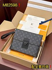 Louis Vuitton Pochette  S-Lock black bag  28*22.5*3.5cm - 1