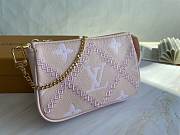 Louis Vuitton M81140 Mini Pochette Accessoires Monogram Emp pink  15.5*10.5*4 cm - 2