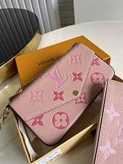 Louis Vuitton M80498  Pochette  By The Pool pink  chain  21*12*3 cm  - 1