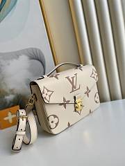 Louis Vuitton  M45773  Pochette Metis Off-white   25*19*7cm - 4