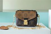 Louis Vuitton  Micro Pochette Métis bag light brown chain   14*11*3.5cm - 1