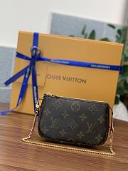 Louis Vuitton MINI POCHETTE ACCESSORIES bag pattern  4.5*9.5*4cm - 4