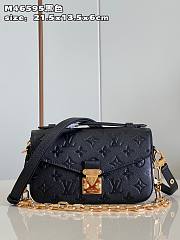 Louis Vuitton M46595  Pochette Métis East West bag  black embossed    21.5*13.5*6cm - 1