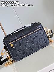 Louis Vuitton M46595  Pochette Métis East West bag  black embossed    21.5*13.5*6cm - 3