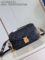 Louis Vuitton M46595  Pochette Métis East West bag  black embossed    21.5*13.5*6cm - 5