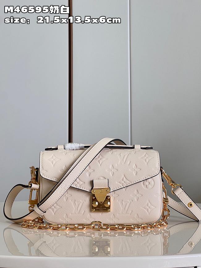 Louis Vuitton M46595  Pochette Métis East West bag  milk white  embossed    21.5*13.5*6cm - 1