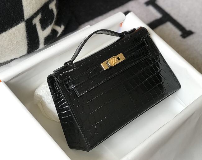 Hermes Kelly Pochette black bag 22cm  - 1