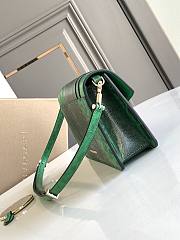 Bvlgari EAST-WEST bag  green 22*15*4.5cm - 4