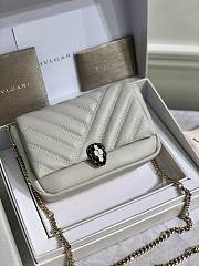 Bvlgari Serpenti Cabocho Mini white bag  chain   17*11*5cm - 1