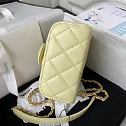 Chanel Cosmetic bag AS3973B yellow -12.5x15x8cm  - 2