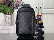 LV Avenue Slingbag PM M47137-16x33x5.7cm  - 1