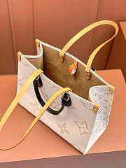 LV ONTHEGO bag white-35*27*14CM - 2