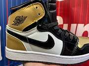 Jordan 1 Retro High -B61428-007 - 3