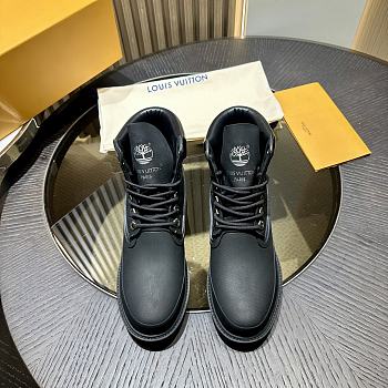 Louis Vuitton martin boots black-01