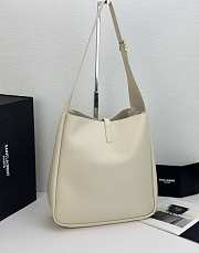 YSL LE5À7 supple LARGE in grained leather white-30x31x13cm - 5