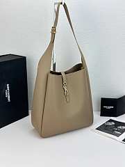 	 YSL LE5À7 supple LARGE in grained leather dusty gray-30x31x13cm - 5