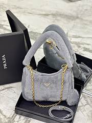 Prada crossbody Fluffy gray bag 22*18*6cm - 2