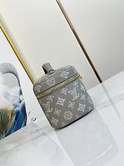 LV cosmetic bag 20*13.5*12CM - 5