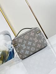 LV cosmetic bag 20*13.5*12CM - 2